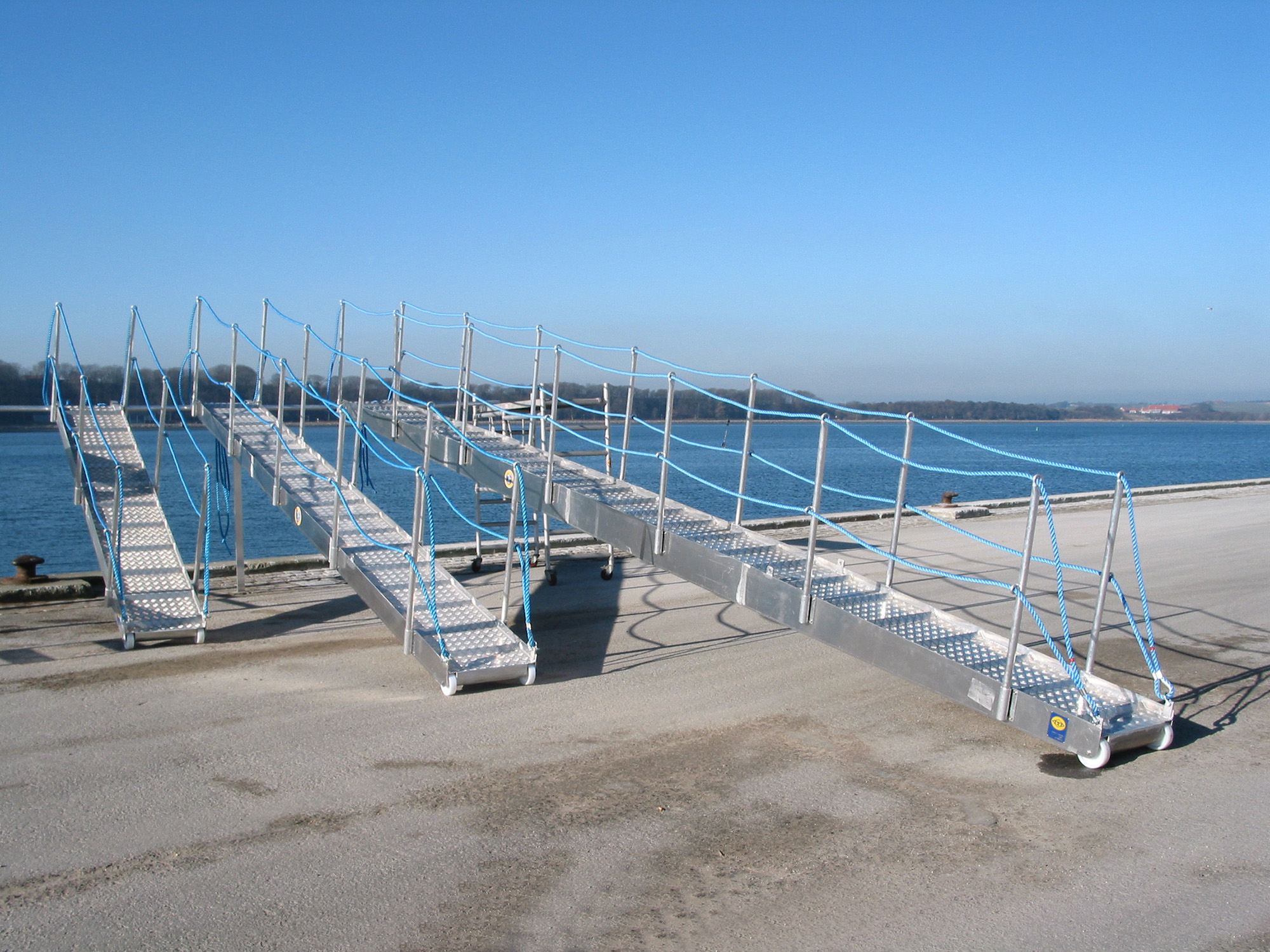 Gangway 126 2637 Web