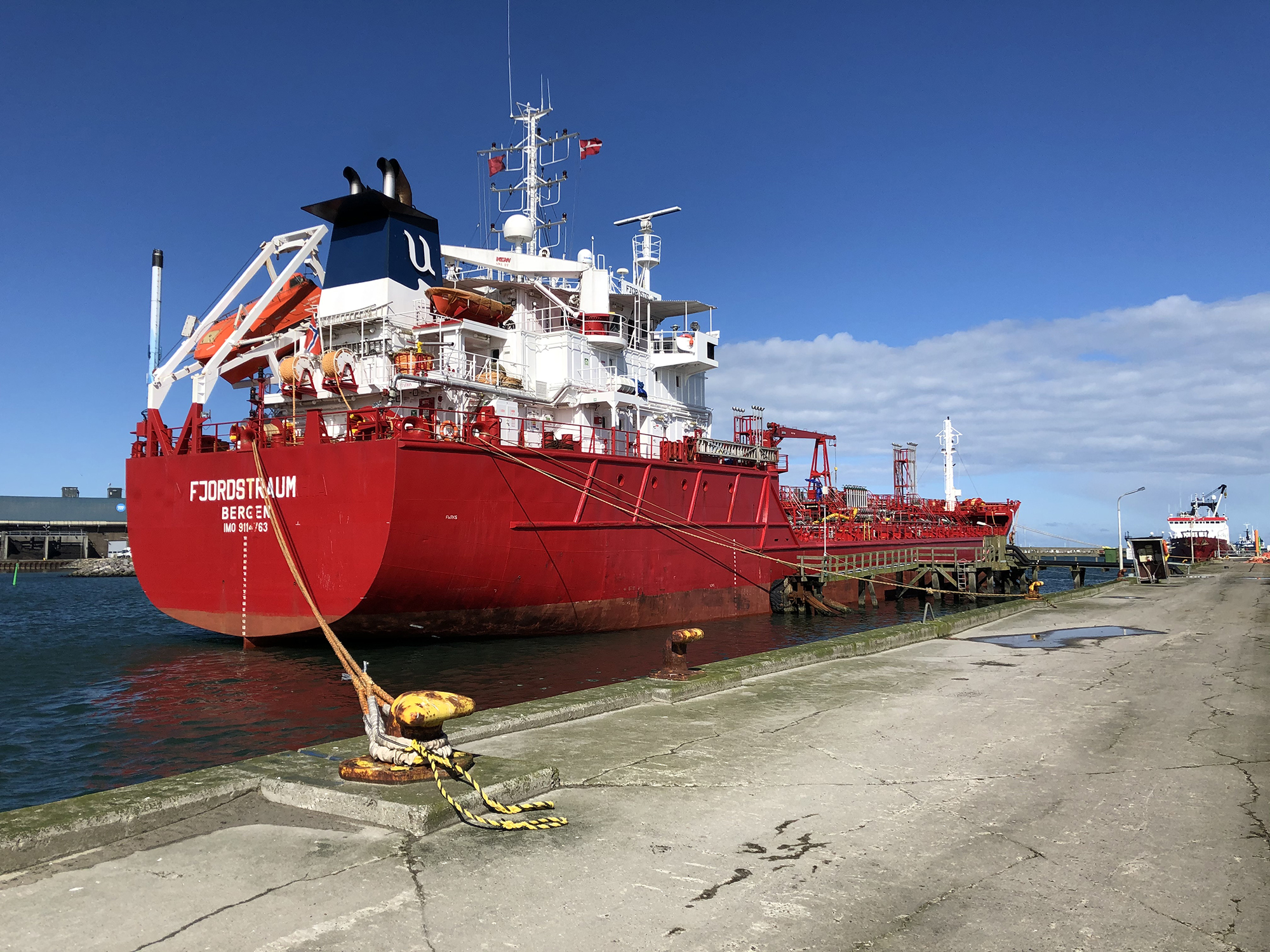 Cargo Chemicals 3516 Web